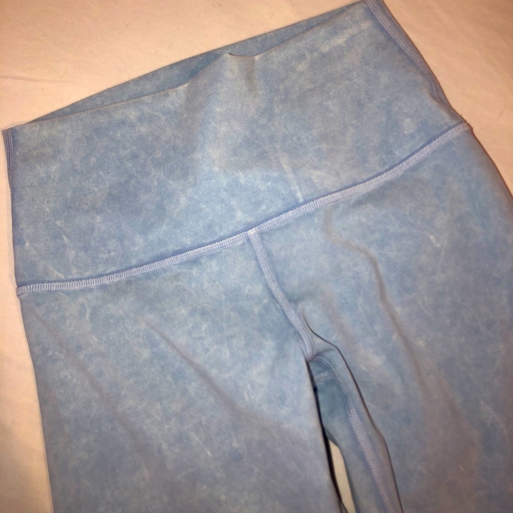 Lululemon WunderUnder Size 4 28”